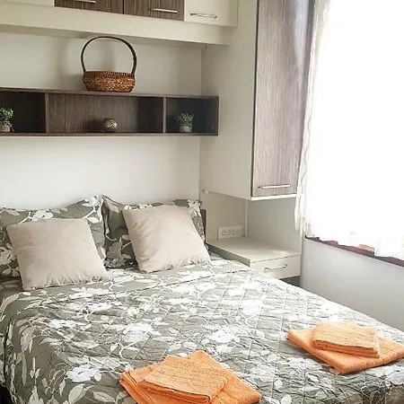 Iris Apartament *